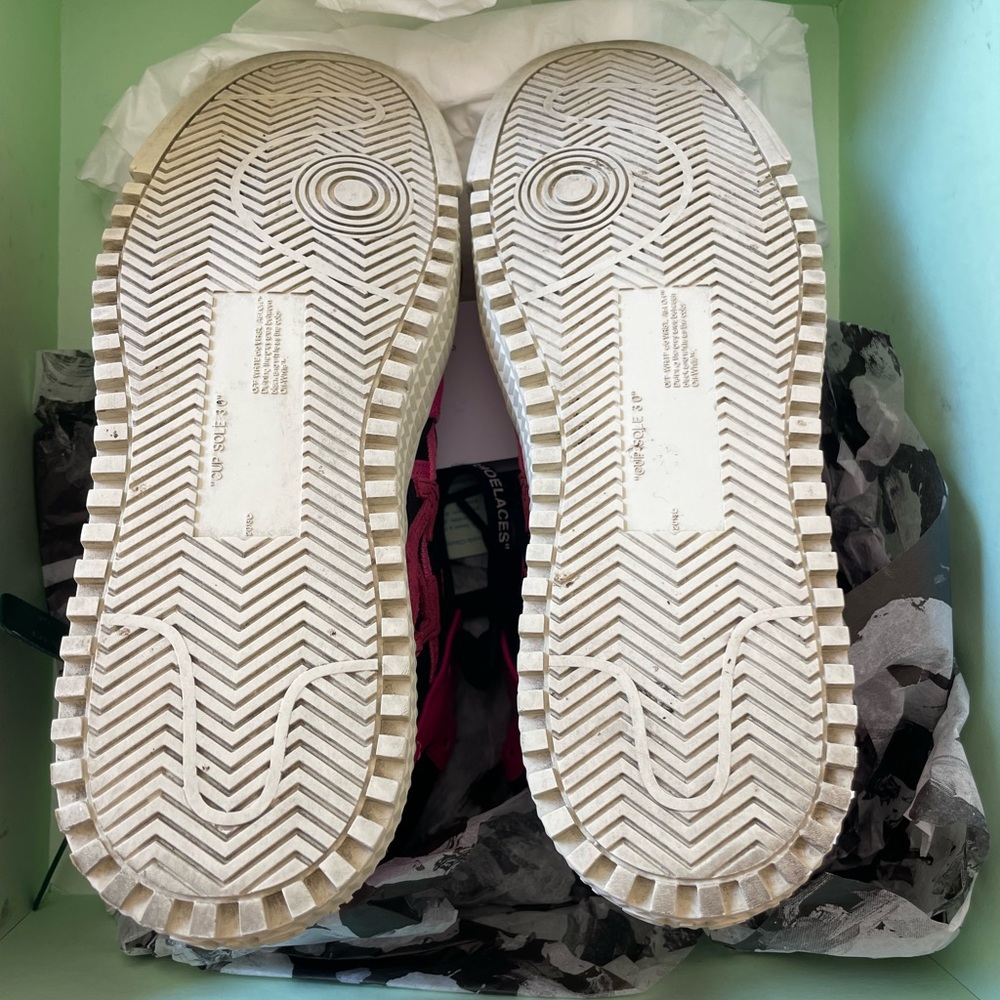 Adorable sneakers right size just bit narrow
